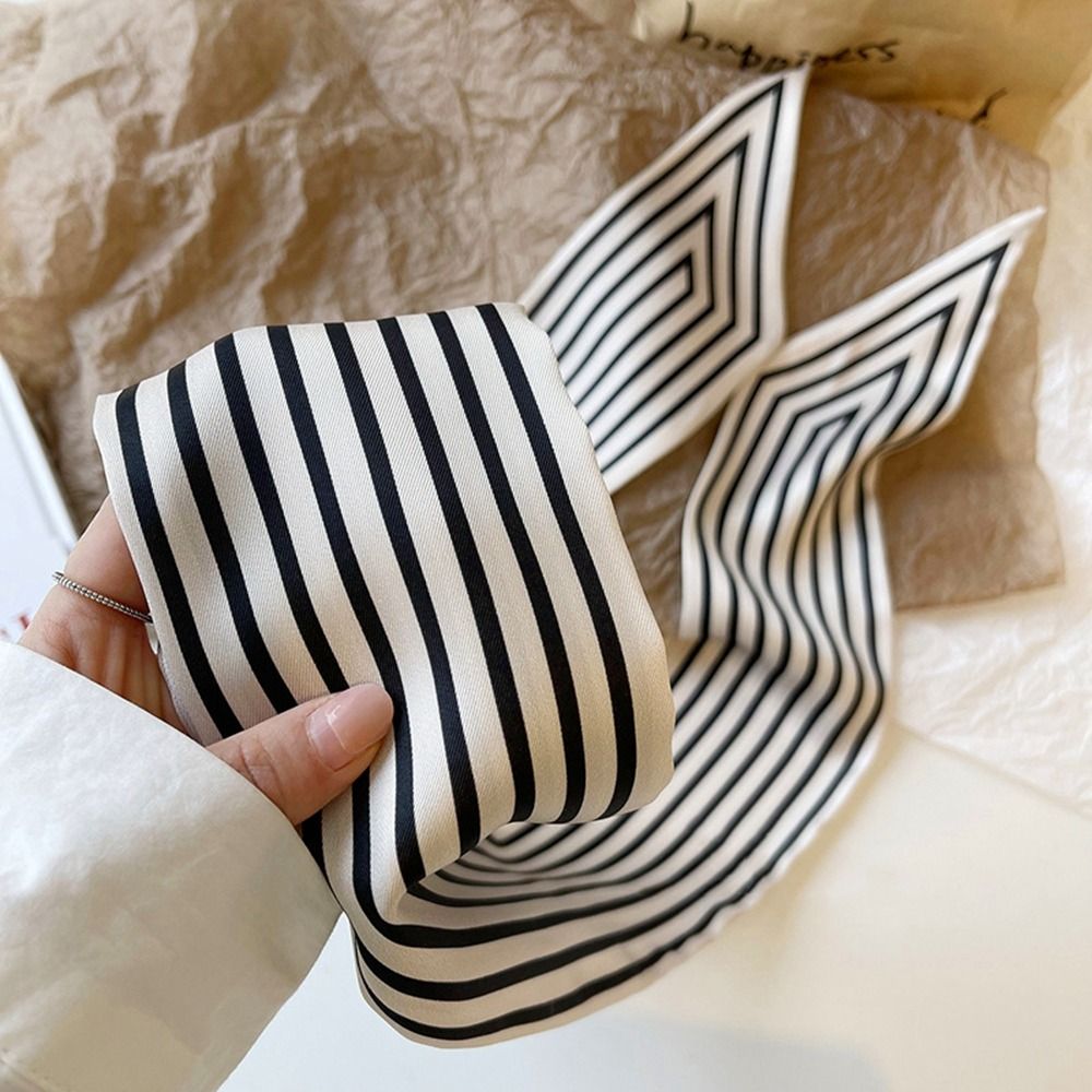 Lenço Feminino Elegante com Es - Silk Tie Striped avaliação e preço