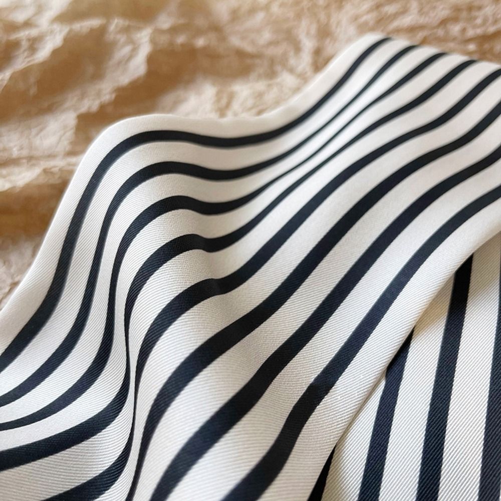 Lenço Feminino Elegante com Es - Silk Tie Striped avaliação e preço