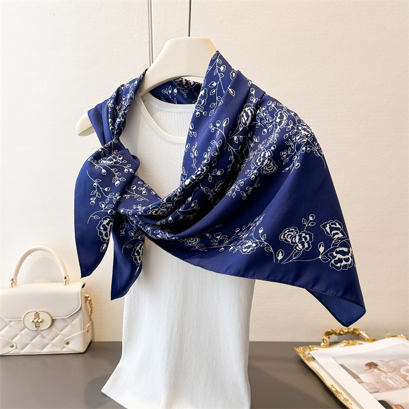 Lenço quadrado vintage de luxo - Face Scarf Mask avaliação e preço