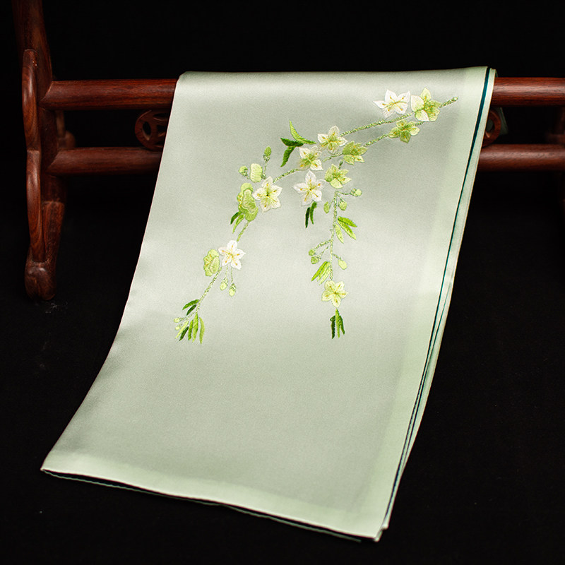 Lenço de Seda Pura com Bordado - Silk Neck Scarf avaliação e preço
