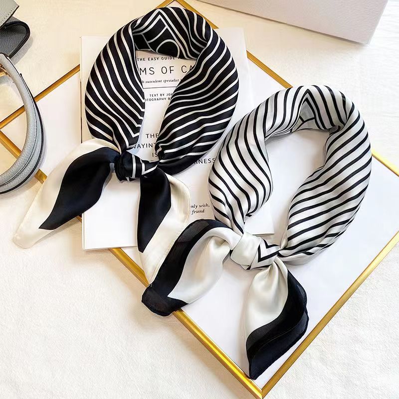 Moda praça 70cm preto e branco - Silk Tie Striped avaliação e preço