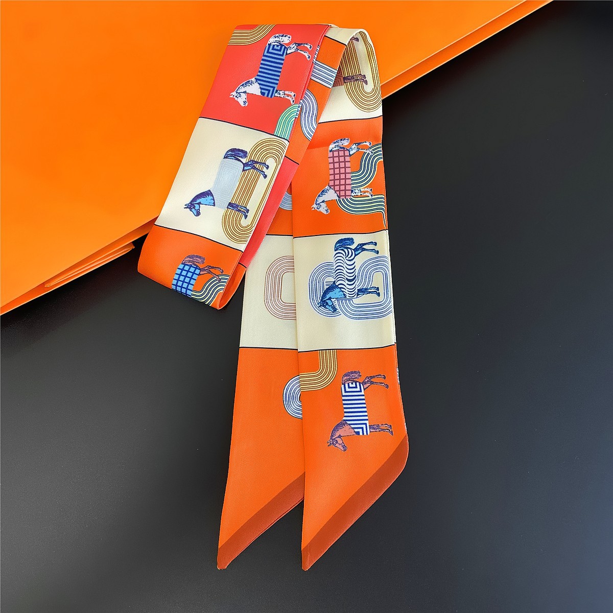Lenço feminino de seda, estamp - Silk Neck Scarf avaliação e preço