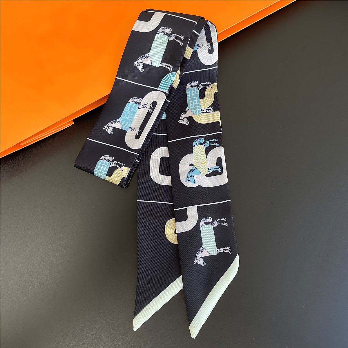 Lenço feminino de seda, estamp - Silk Neck Scarf avaliação e preço